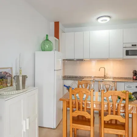 Cascajos Beachfront For 3 Lägenhet Breña Baja
