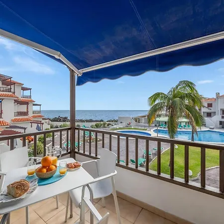 Cascajos Beachfront For 3 * Breña Baja