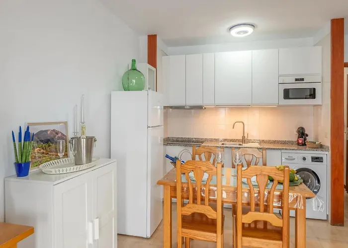 Cascajos Beachfront For 3 Lägenhet Breña Baja
