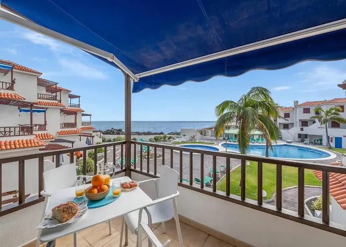 Cascajos Beachfront For 3 * Breña Baja