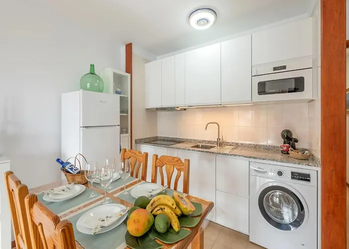 Cascajos Beachfront For 3 Lägenhet Breña Baja
